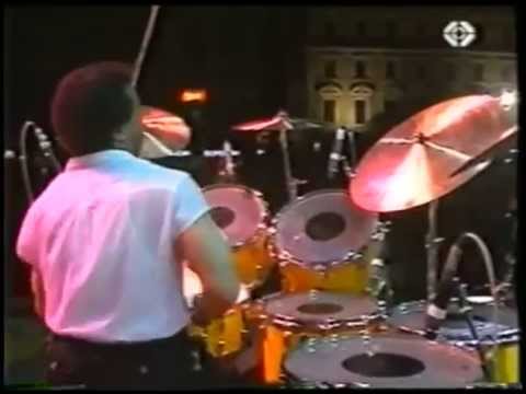 Tony Williams&#039; MOST POWERFUL Drum Solo