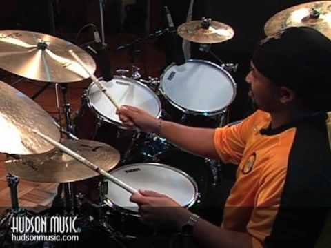 Victor Wooten and Carter Beauford: &quot;Zynergy&quot;